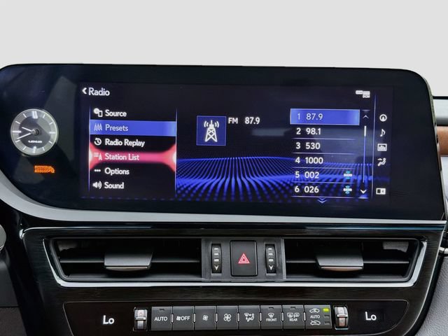 Used 2022 Lexus ES 300h w/ Premium Package FWD image 31