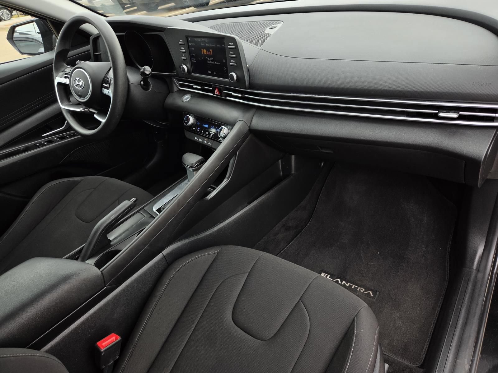Certified 2023 Hyundai Elantra SEL FWD image 7