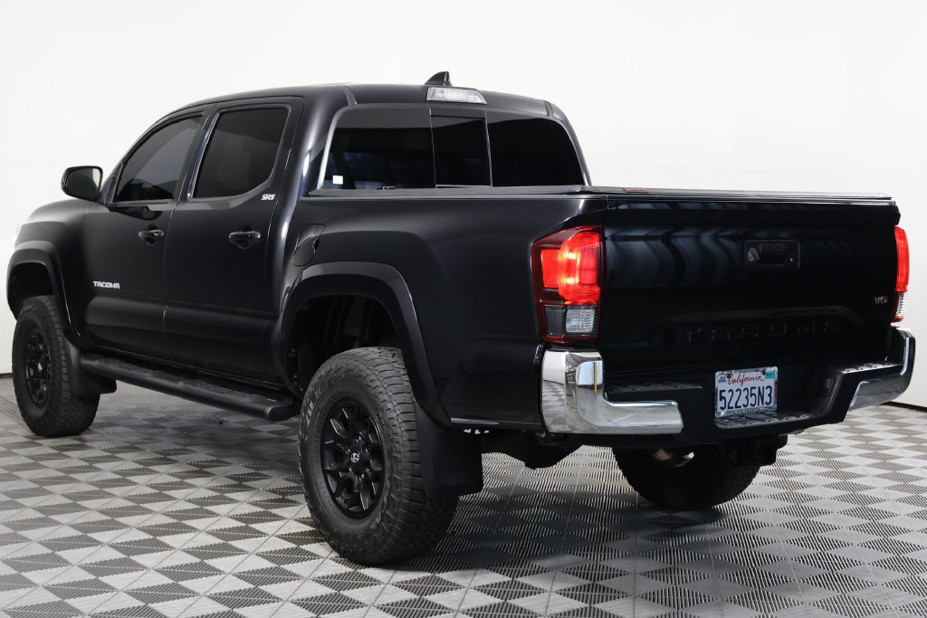 Used 2022 Toyota Tacoma SR5 RWD image 6