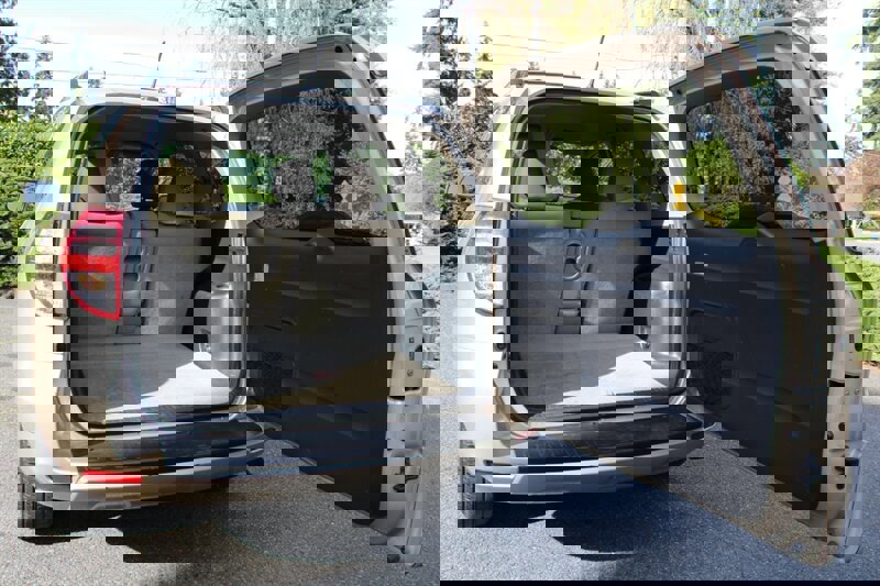 Used 2011 Toyota RAV4 2WD w/ Base L4 Extra Value Pkg image 16