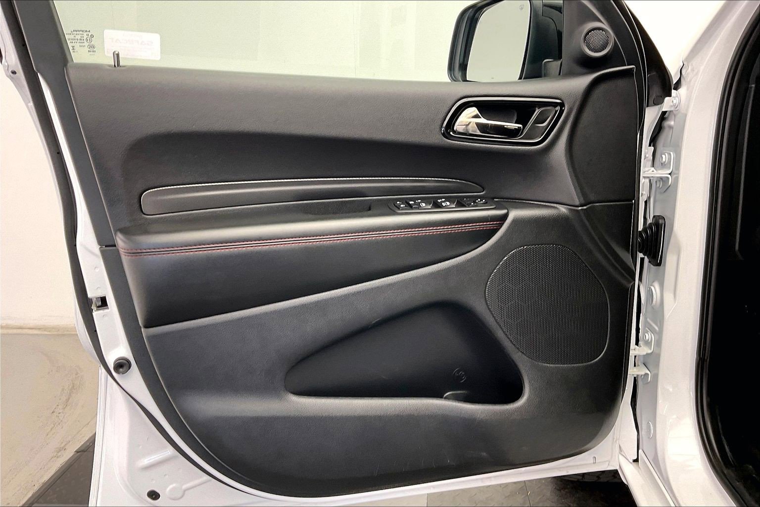 Used 2025 Dodge Durango GT image 25