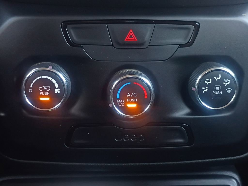 Used 2020 Jeep Renegade Sport image 4