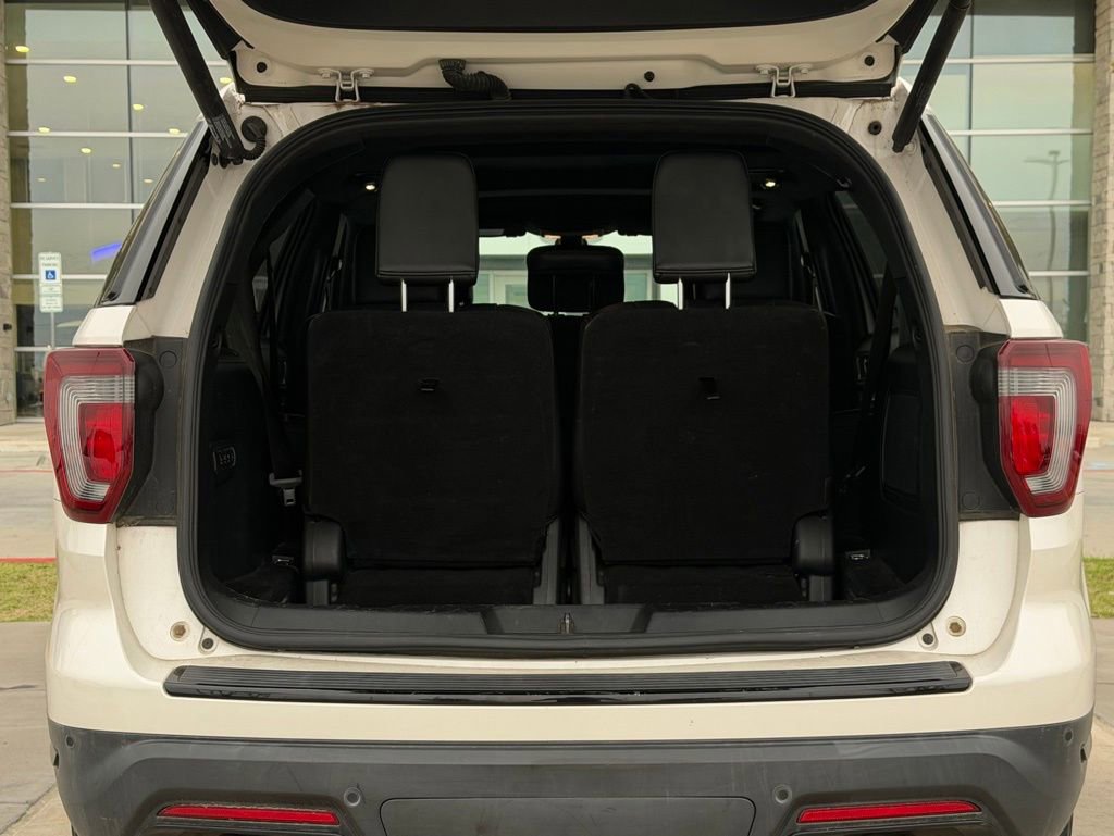 Used 2018 Ford Explorer Sport w/ Ford Safe & Smart Package AWD/4WD image 27