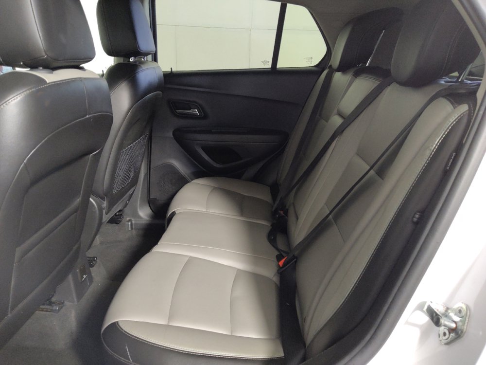 Used 2015 Chevrolet Trax LTZ FWD image 18
