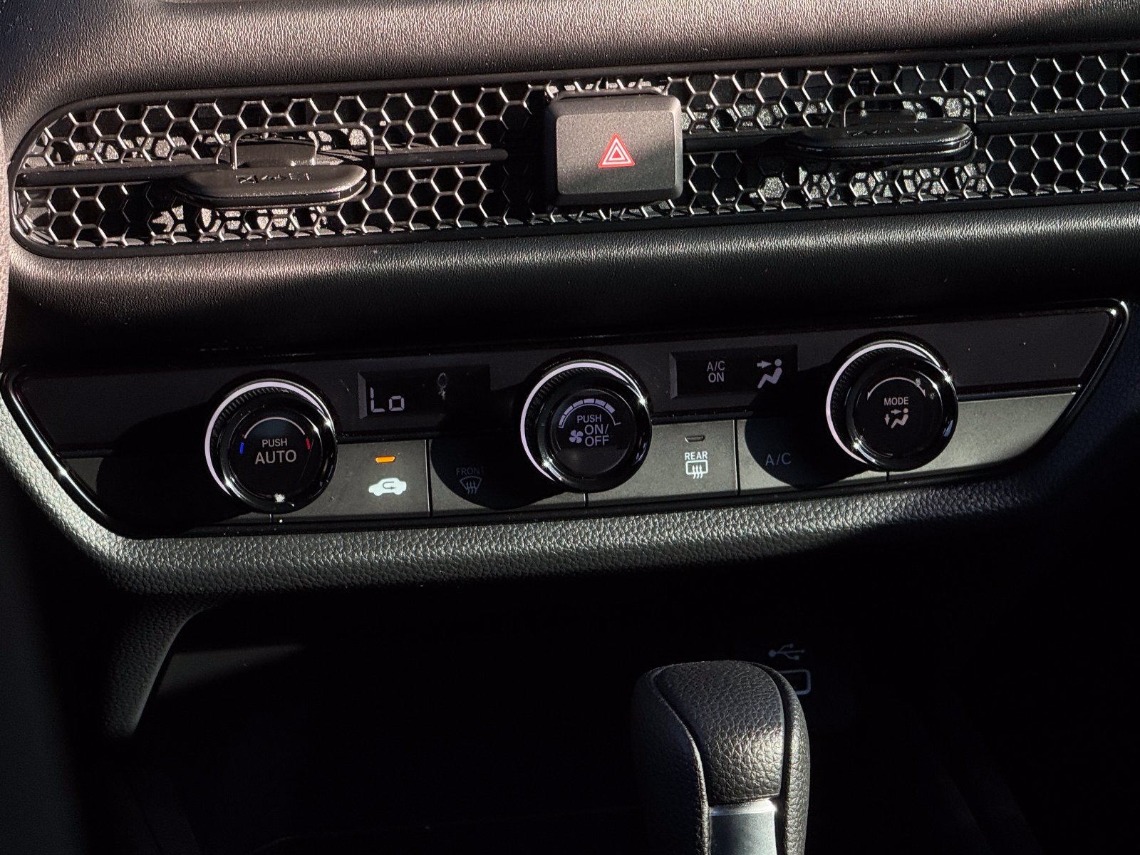 Certified 2025 Honda HR-V LX image 19