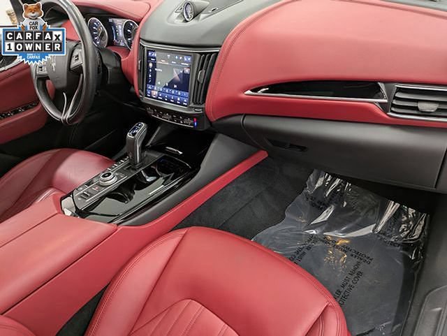 Used 2023 Maserati Levante GT AWD/4WD image 32