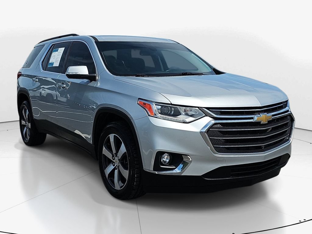 Used 2021 Chevrolet Traverse LT w/ LT Premium Package FWD video 3