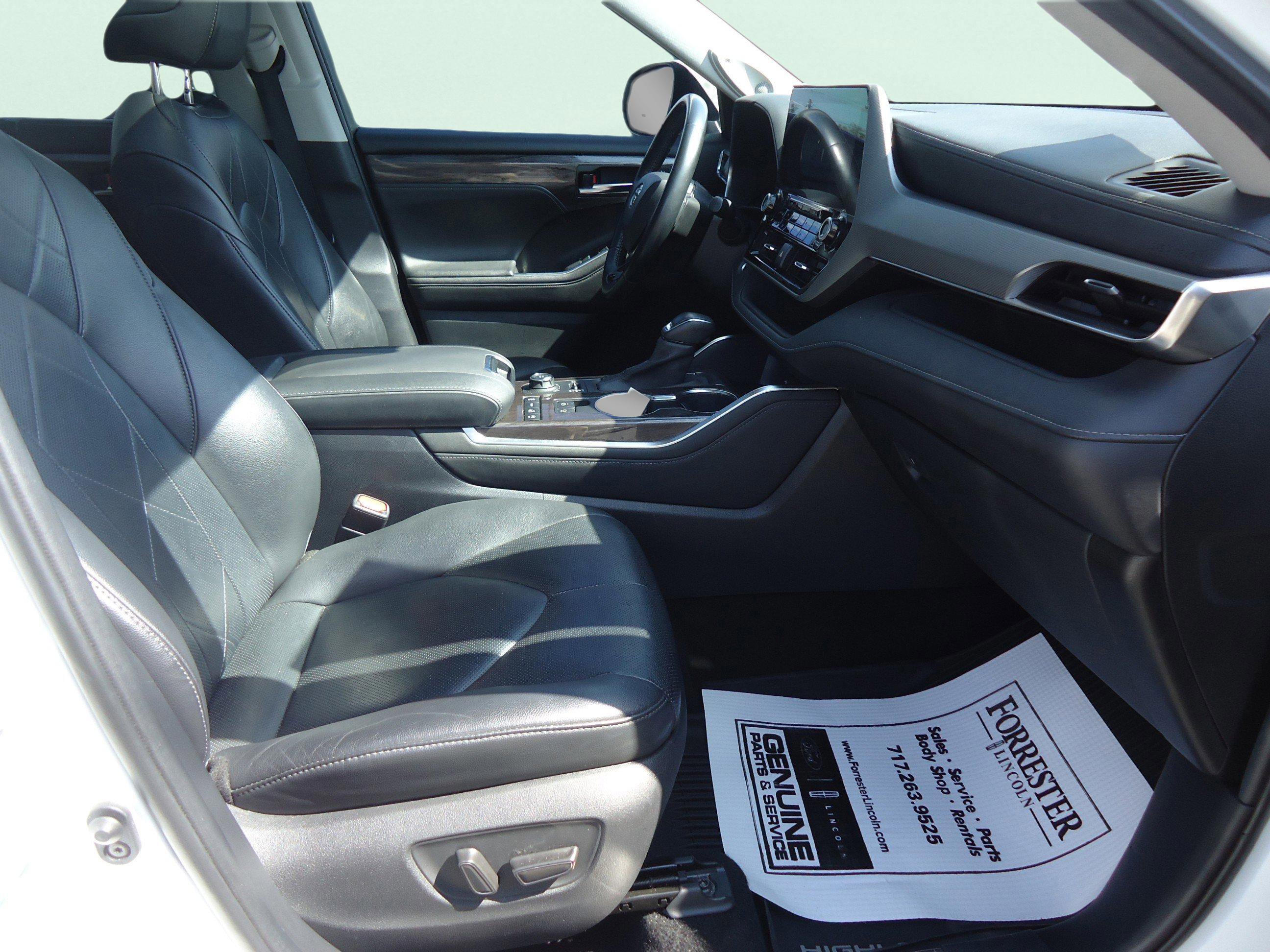 Used 2020 Toyota Highlander Platinum AWD/4WD image 29
