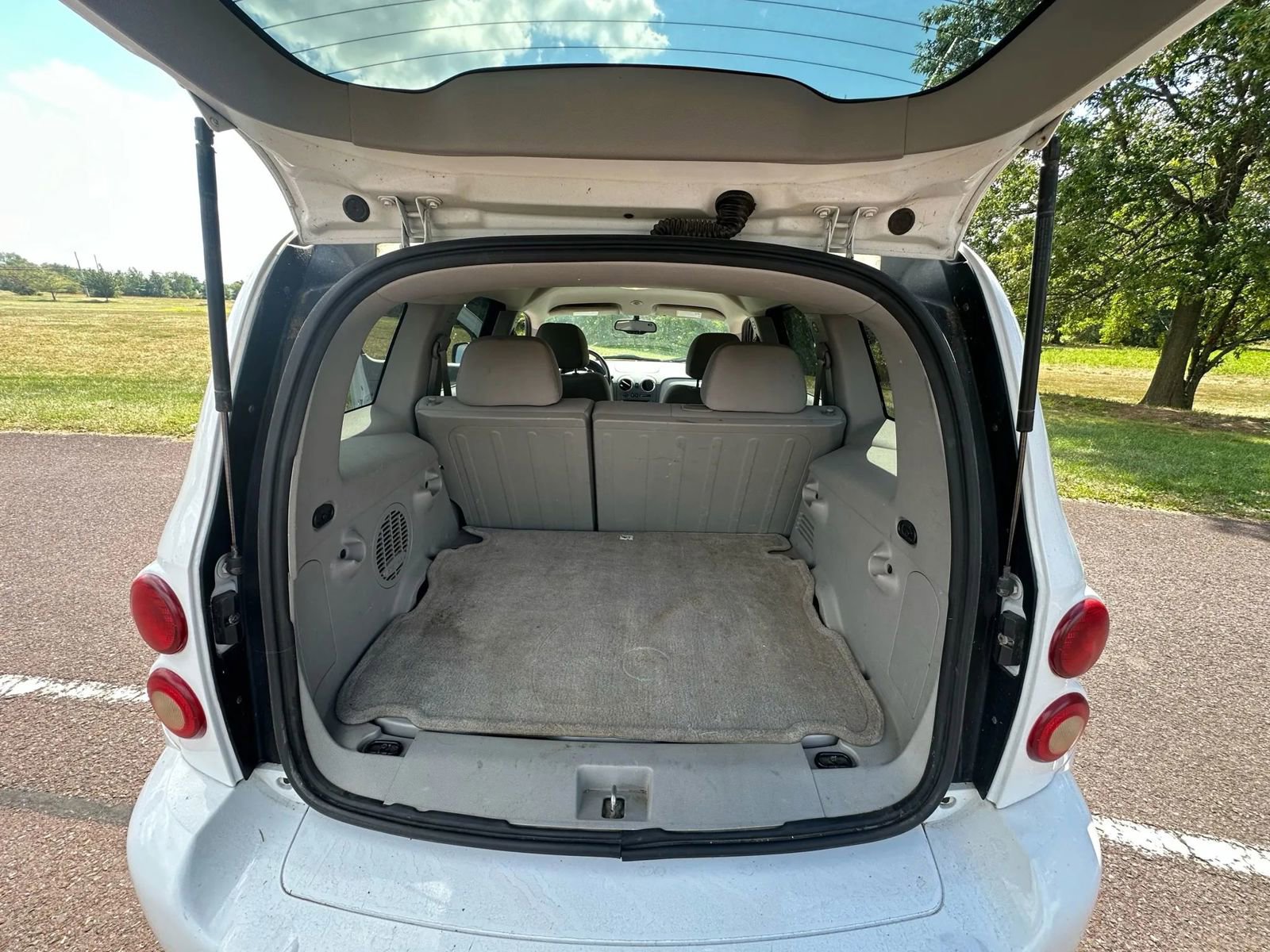 Used 2010 Chevrolet HHR LT w/ LT Preferred Equipment Group image 14