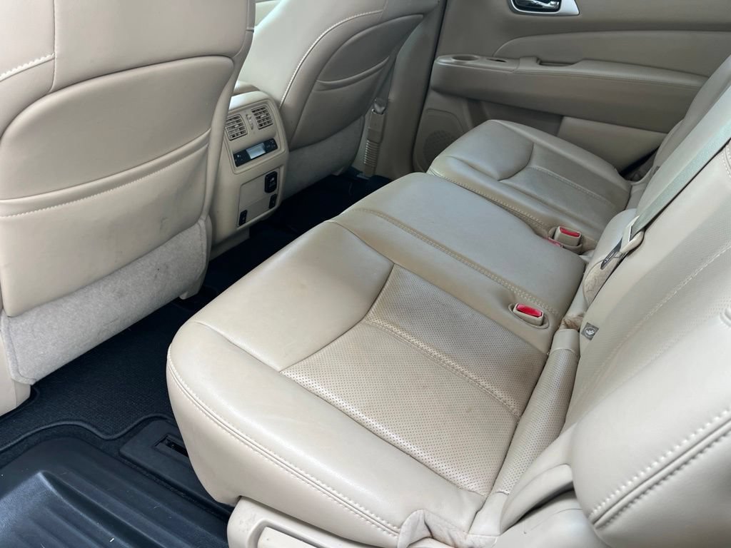 Used 2017 Nissan Pathfinder Platinum FWD image 39