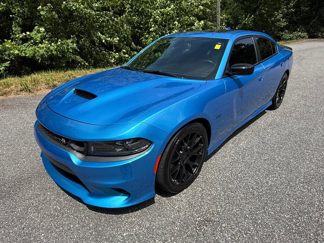 Used 2023 Dodge Charger Scat Pack w/ Plus Group RWD image 2