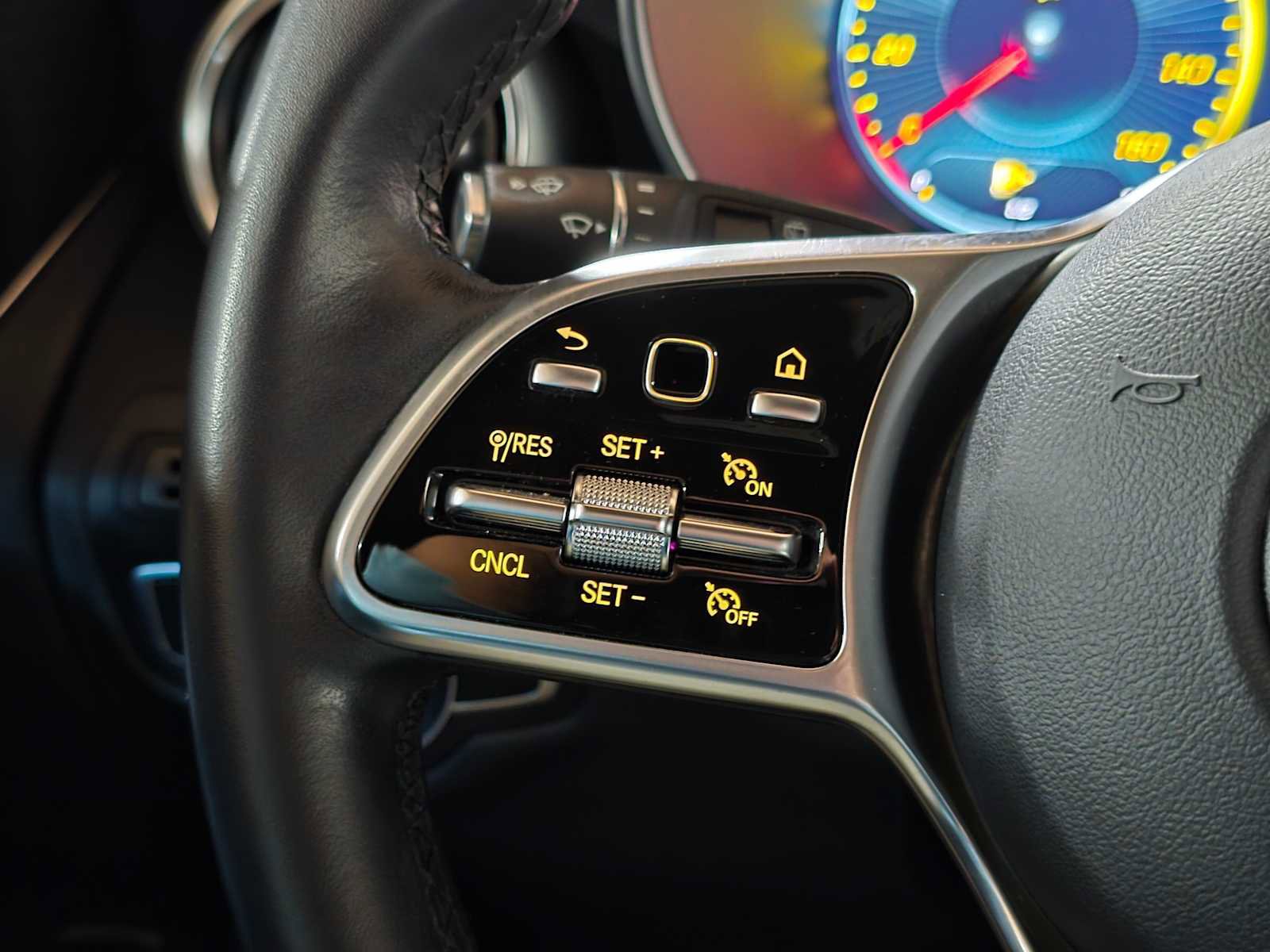 Used 2022 Mercedes-Benz GLC 300 GLC 300 image 36