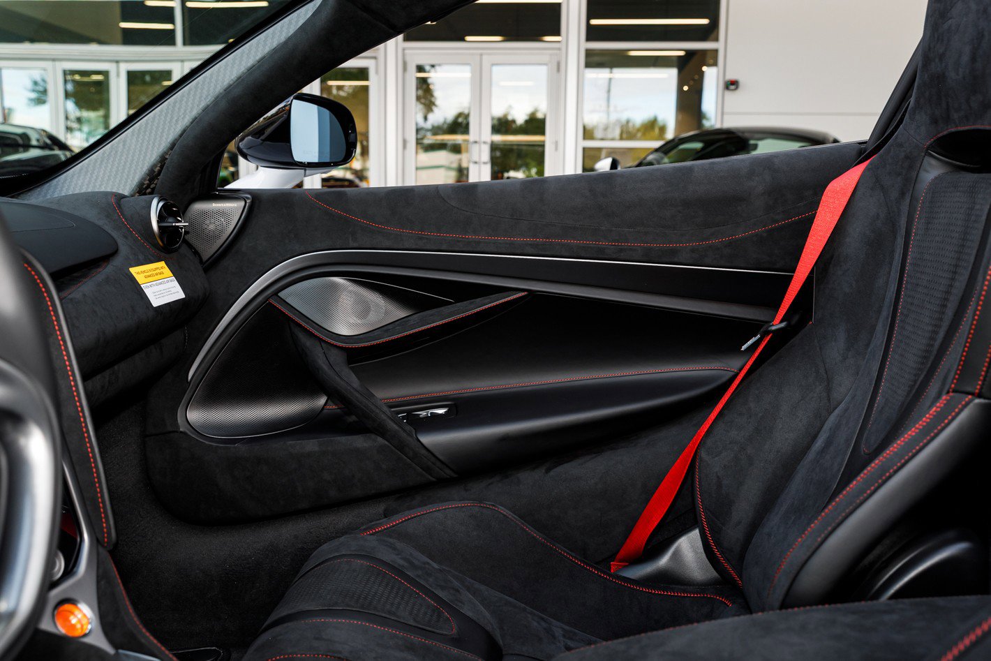 Used 2026 McLaren 750S Spider RWD image 26