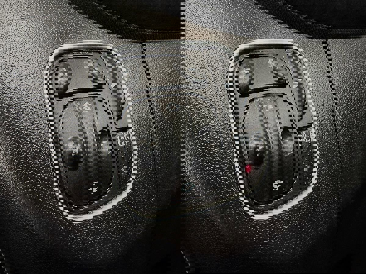 Used 2011 Mercedes-Benz SL 63 AMG image 27