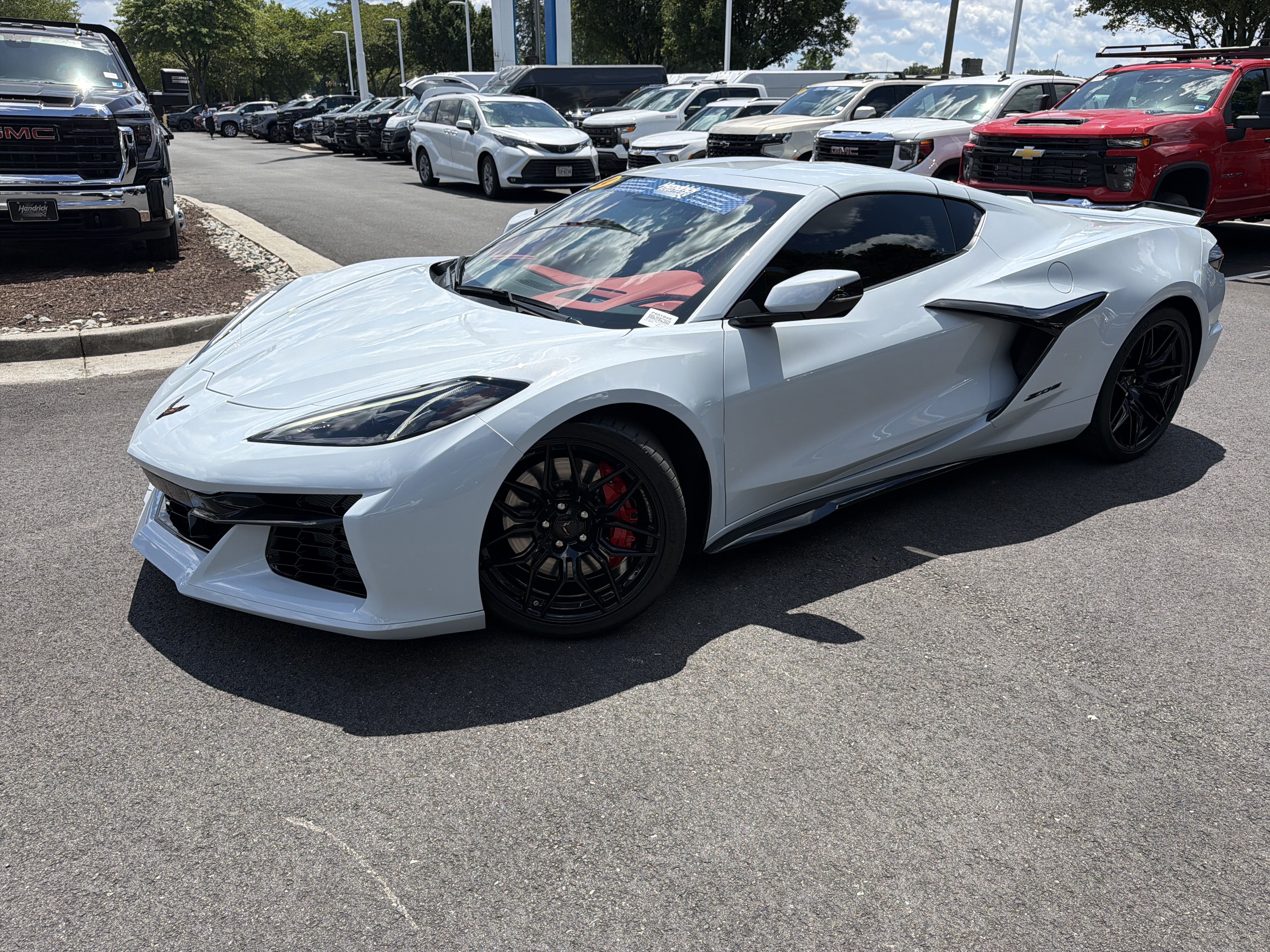 Used 2024 Chevrolet Corvette Z06 RWD image 5