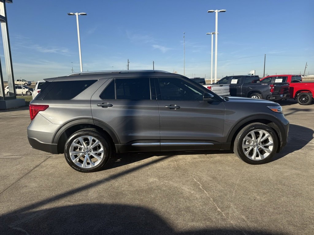 Used 2023 Ford Explorer Platinum w/ Technology Package image 7