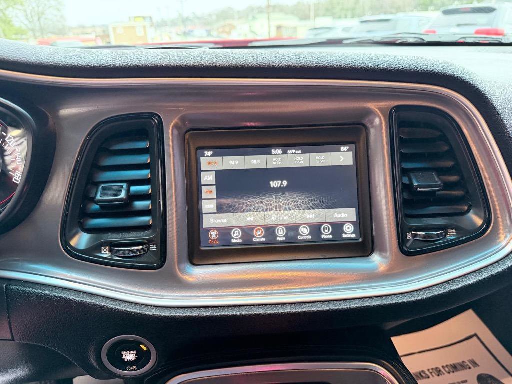 Used 2021 Dodge Challenger SXT w/ Driver Convenience Group image 16