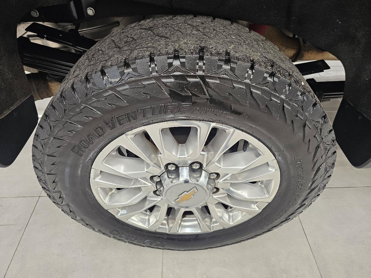Used 2023 Chevrolet Silverado 3500 High Country w/ Z71 Off-Road Package AWD/4WD image 37
