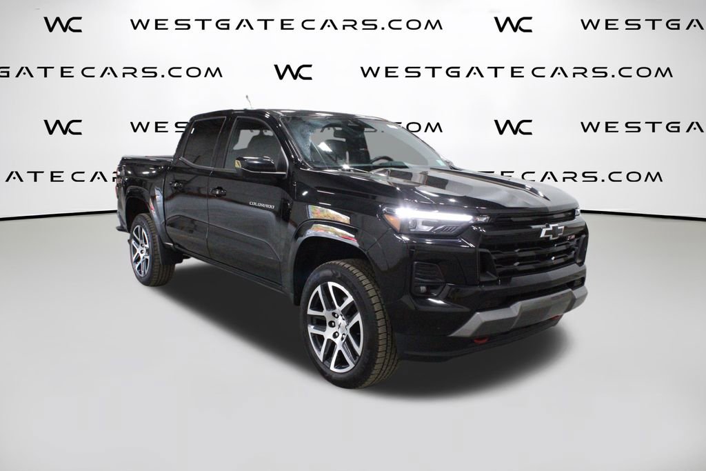 Used 2023 Chevrolet Colorado Z71 w/ Z71 Convenience Package 2