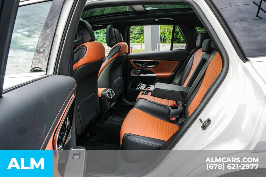 Used 2025 Mercedes-Benz GLC 350e 4MATIC image 21