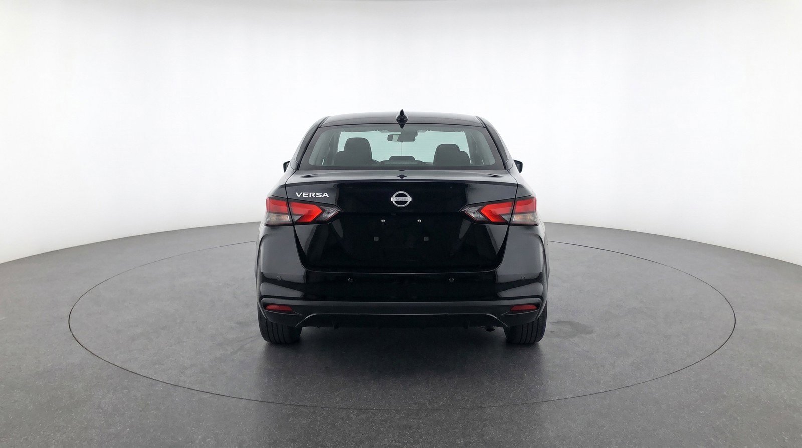 Used 2025 Nissan Versa SV image 7