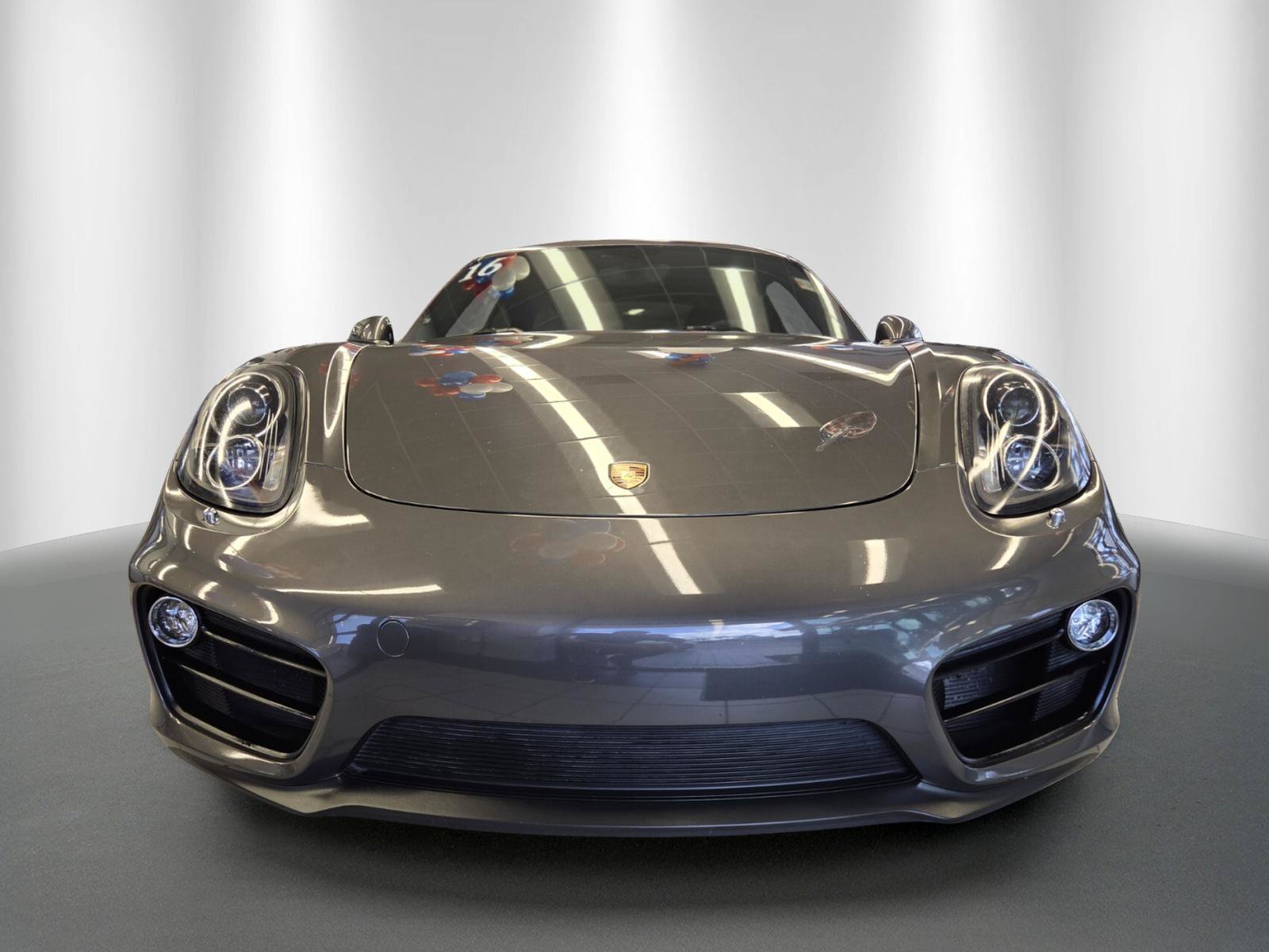Used 2016 Porsche Cayman RWD image 2