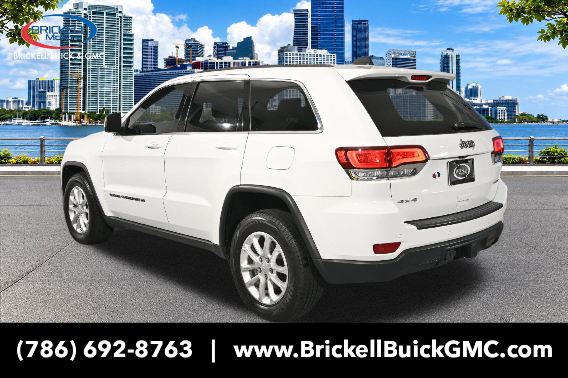 Used 2022 Jeep Grand Cherokee Laredo X AWD/4WD image 3