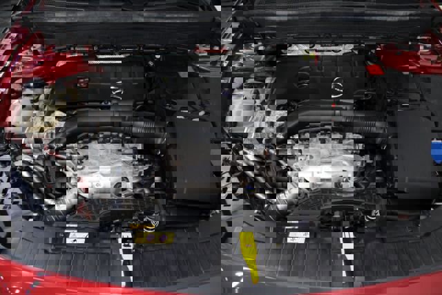 Used 2021 Mercedes-Benz GLB 250 4MATIC w/ Premium Package image 29