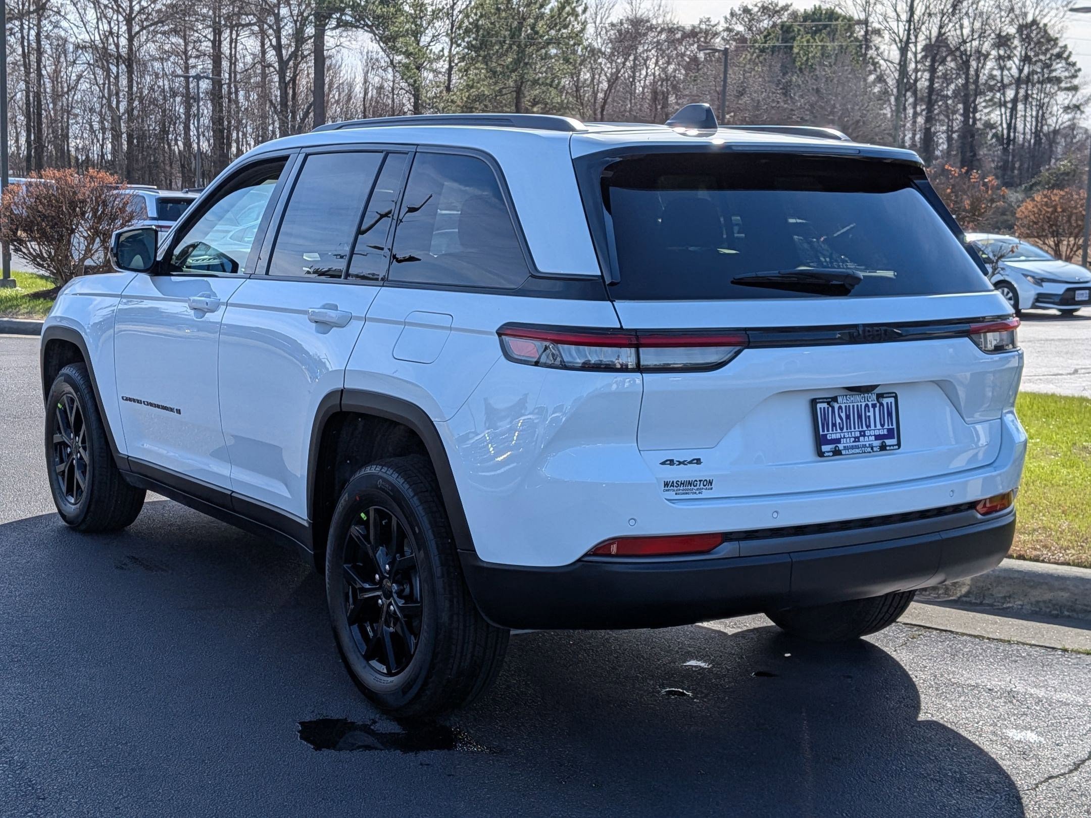 New 2026 Jeep Grand Cherokee Altitude AWD/4WD image 7