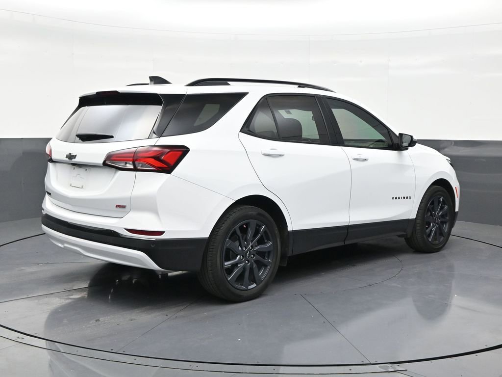 Used 2024 Chevrolet Equinox RS w/ RS Leather Package FWD image 5