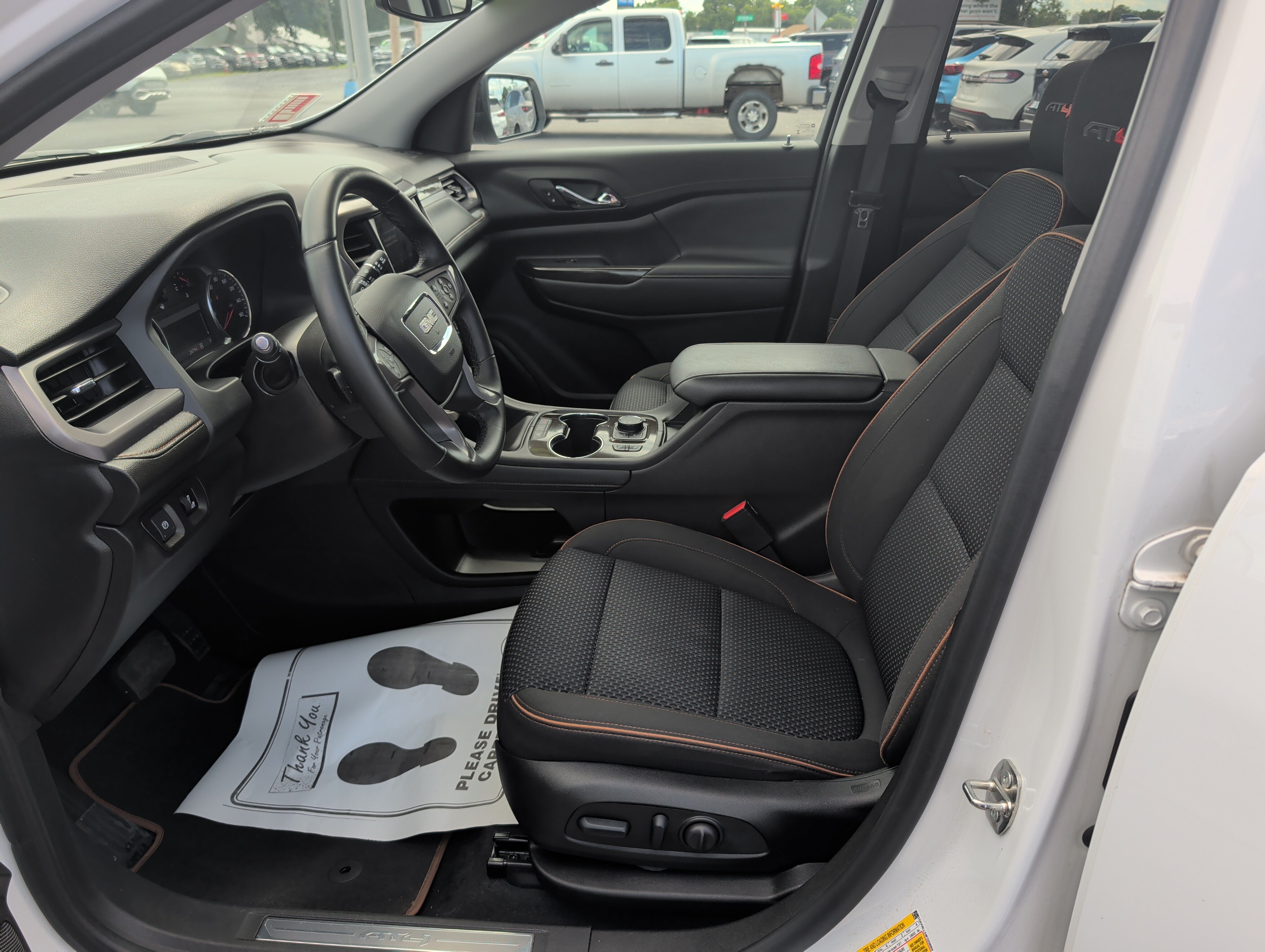 Used 2023 GMC Acadia AT4 AWD/4WD image 12