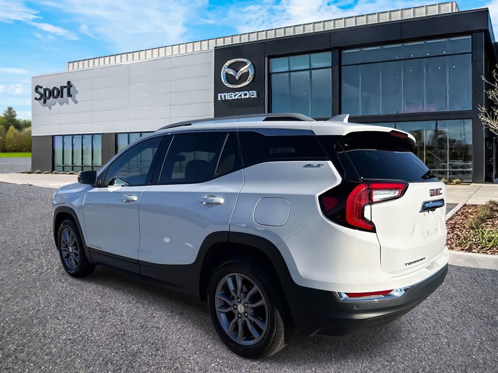 Used 2023 GMC Terrain SLT image 5