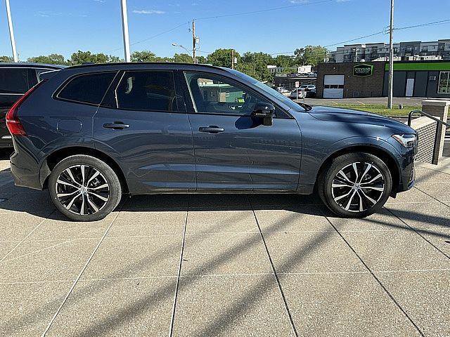 Certified 2024 Volvo XC60 B5 Plus w/ Protection Package Premier AWD/4WD image 7