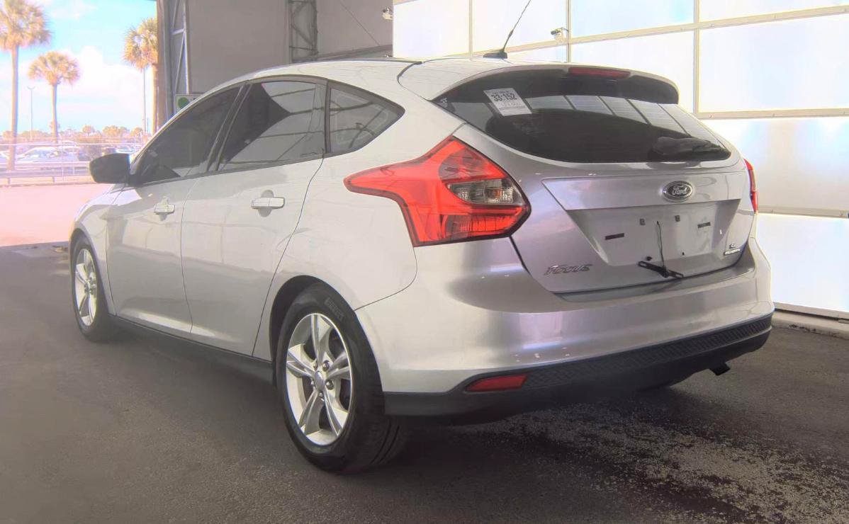Used 2013 Ford Focus SE FWD image 6