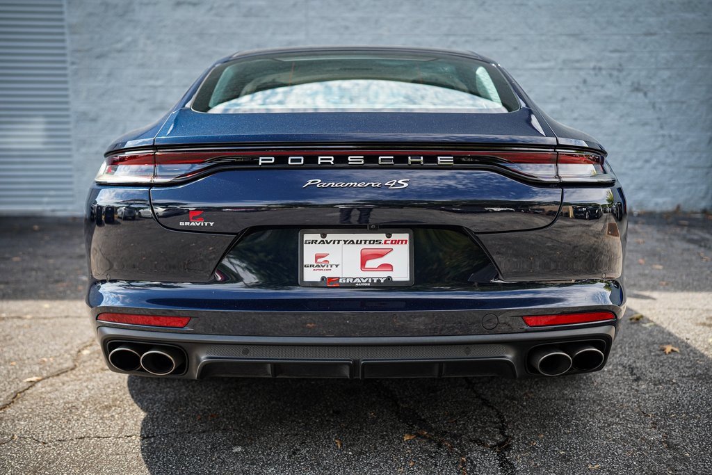 Used 2022 Porsche Panamera 4S w/ Premium Package image 13