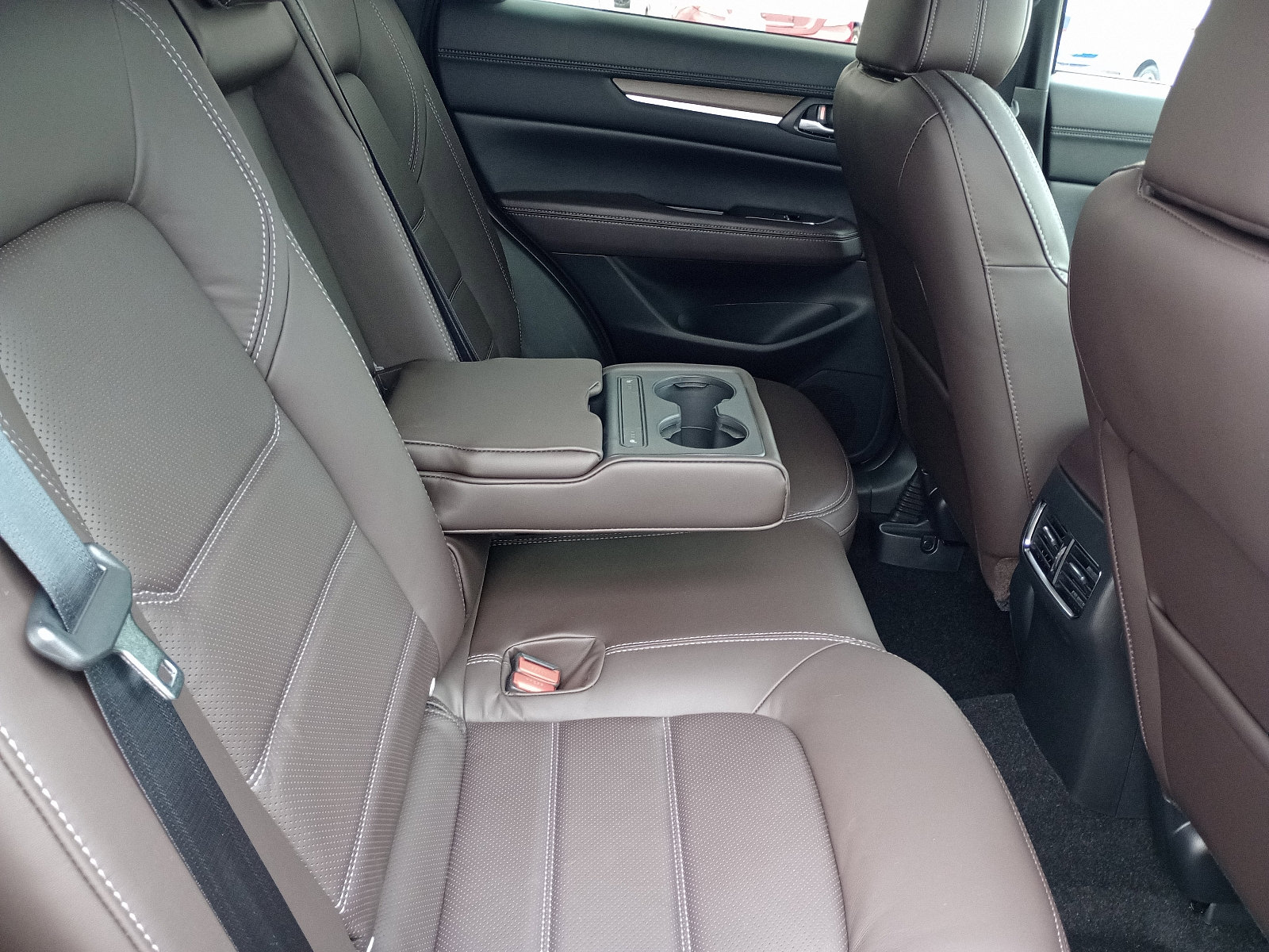 New 2025 MAZDA CX-5 Signature image 8