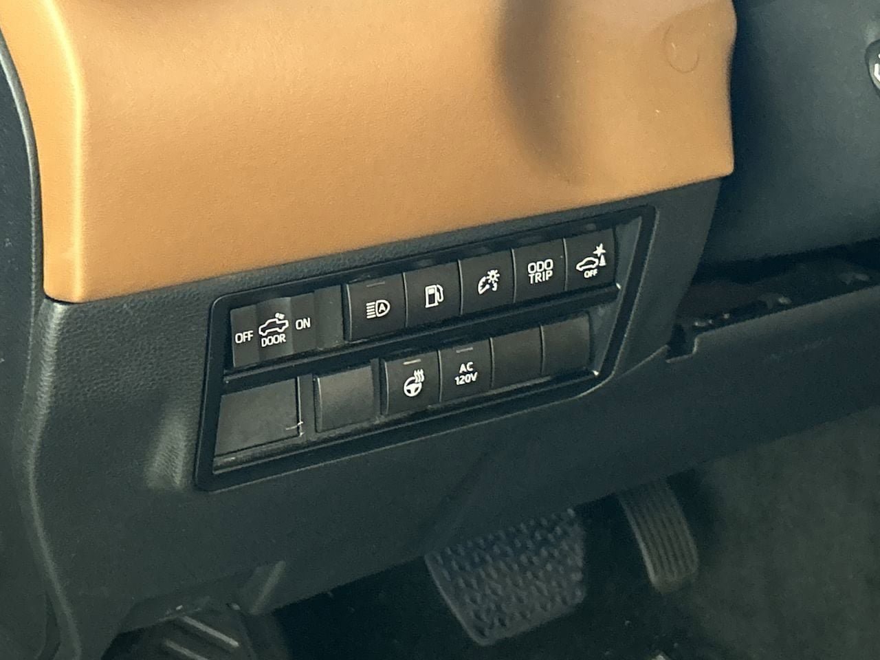 Used 2023 Toyota Tundra 1794 Edition AWD/4WD image 13