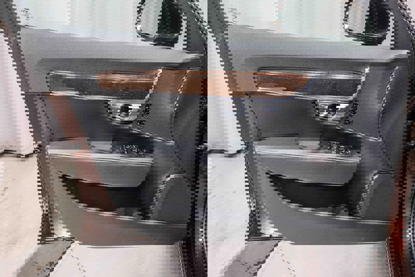 Used 2018 Volvo S90 T5 Momentum w/ Momentum Plus Package image 19