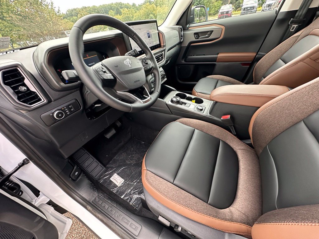 New 2026 Ford Bronco Sport Outer Banks w/ Outer Banks Tech Package+ AWD/4WD image 17