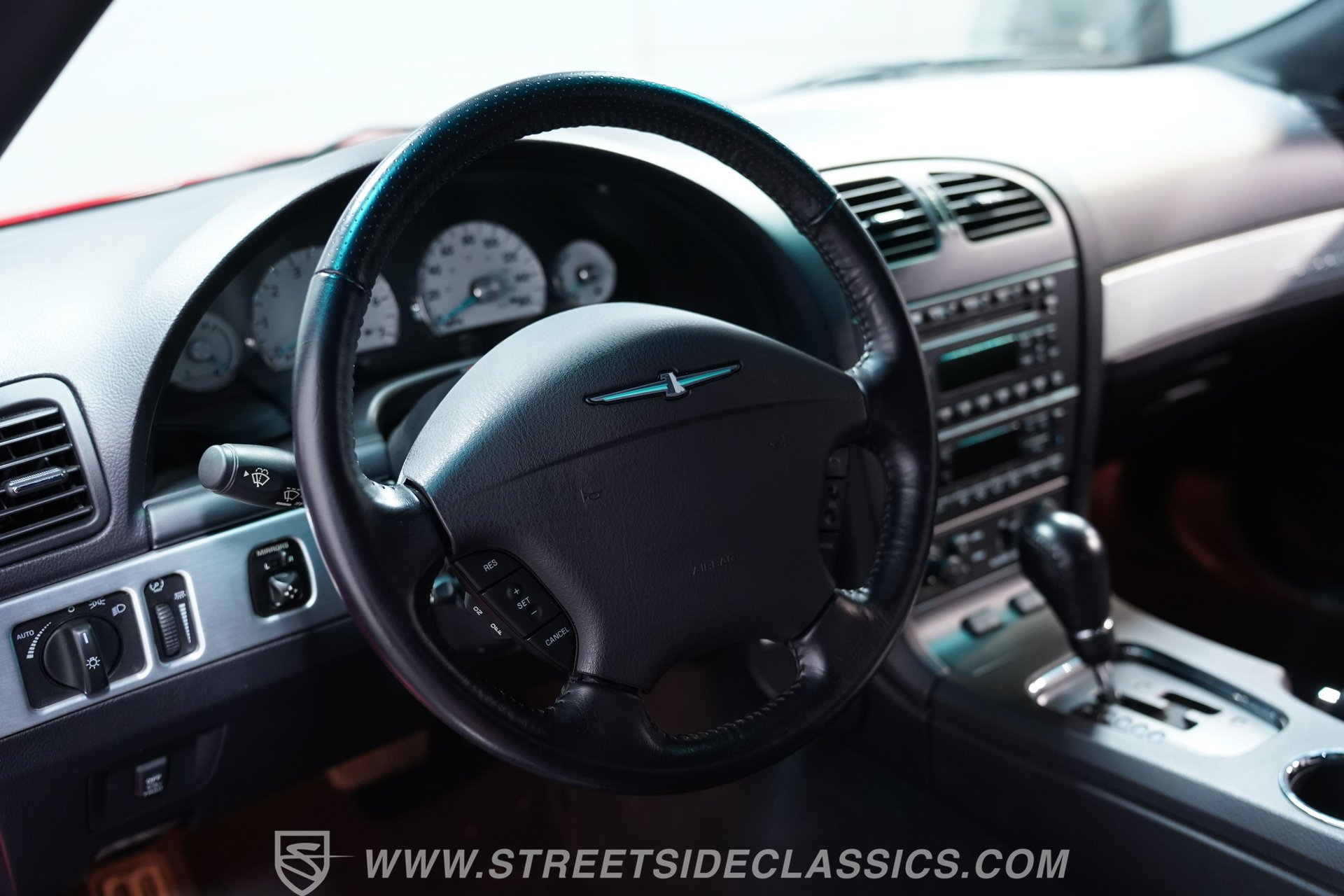 Used 2003 Ford Thunderbird RWD image 30