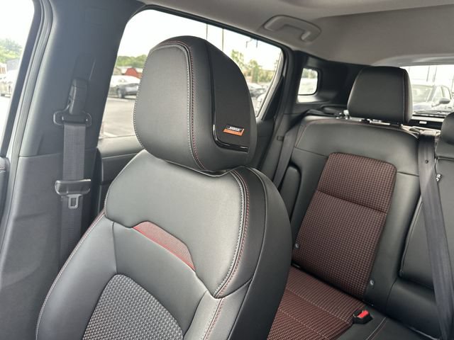 New 2026 Nissan Kicks SR w/ SR Premium Package AWD/4WD image 12