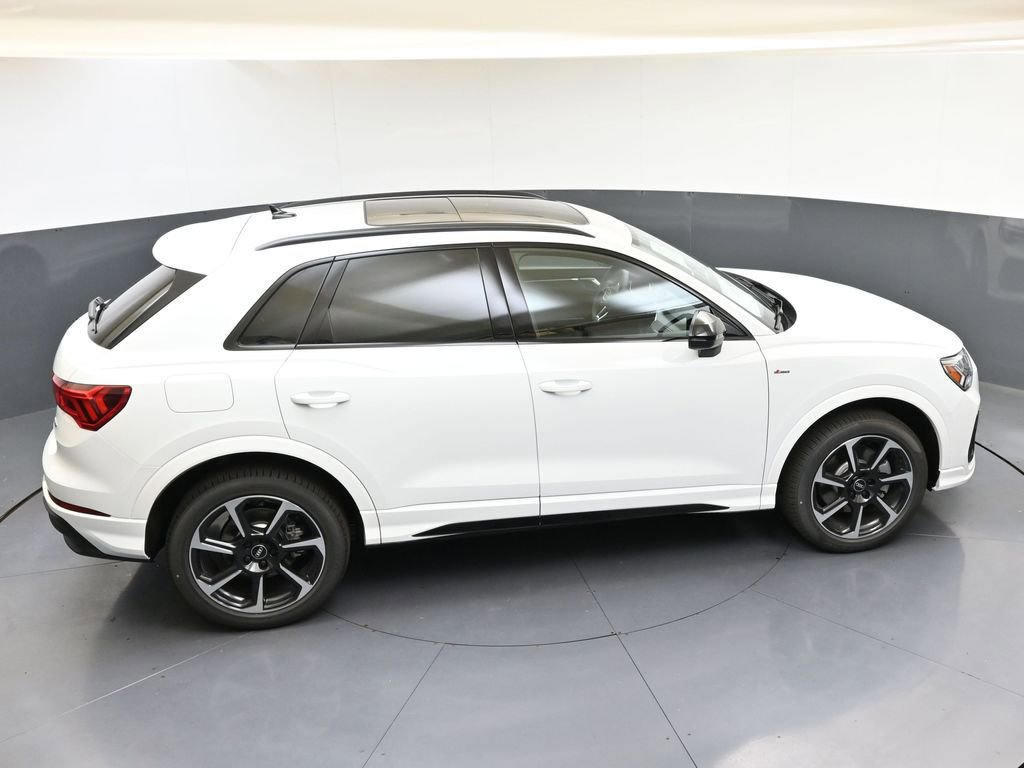 Used 2025 Audi Q3 2.0T Premium Plus w/ Premium Plus Package image 50