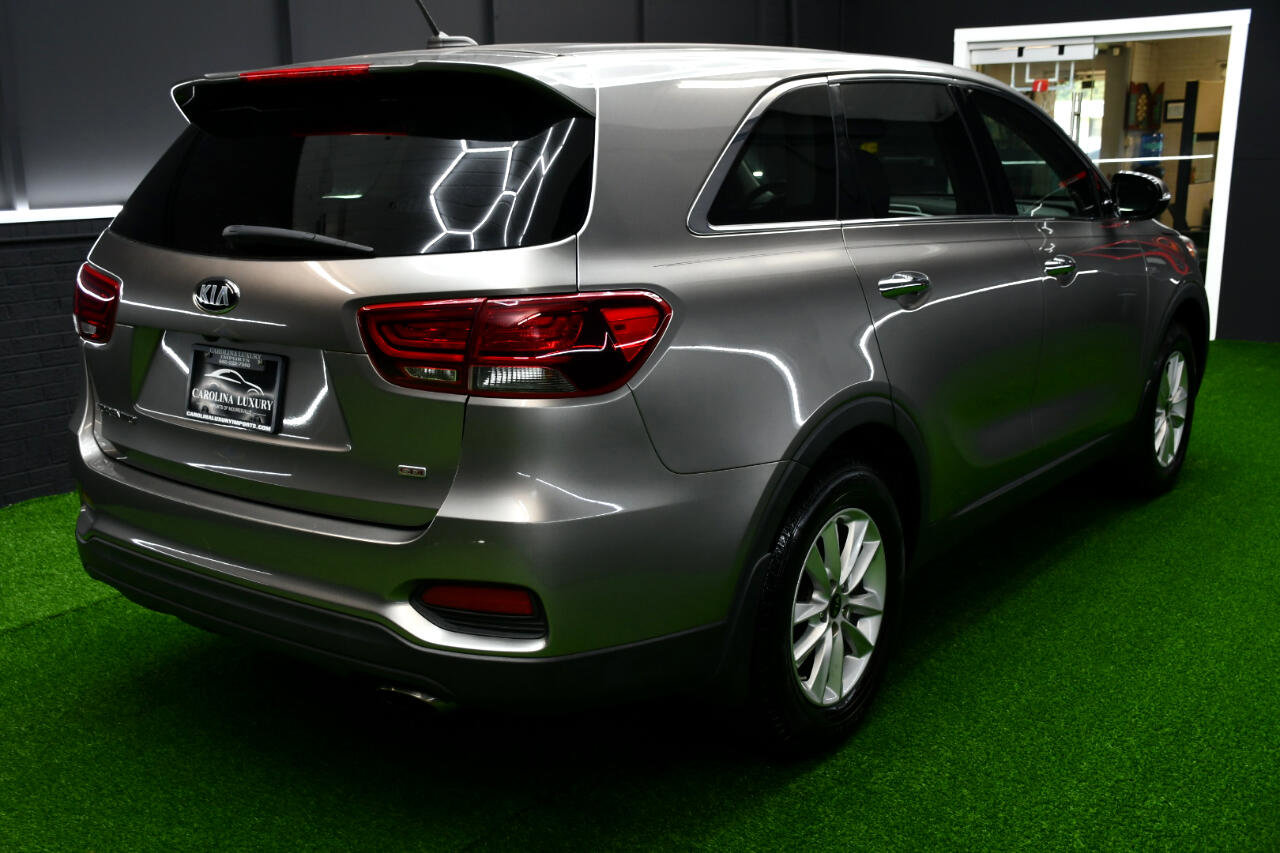 Used 2019 Kia Sorento LX image 6