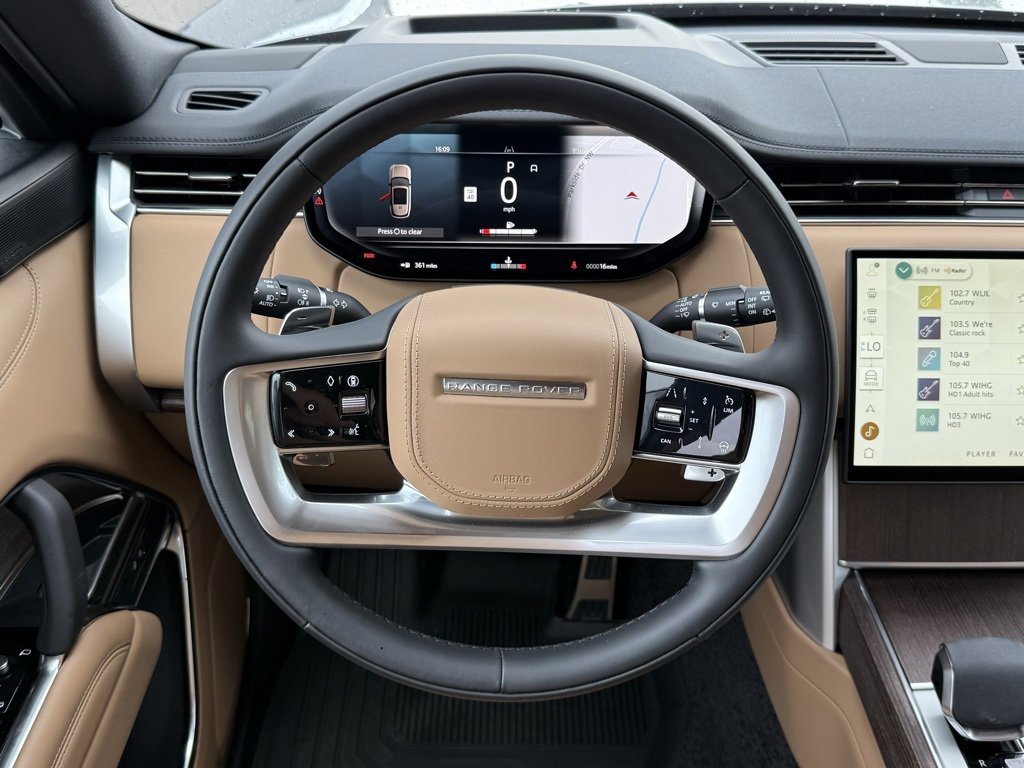 New 2025 Land Rover Range Rover Long Wheelbase SE image 16