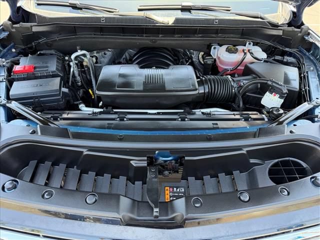Certified 2025 Chevrolet Suburban Premier AWD/4WD image 25