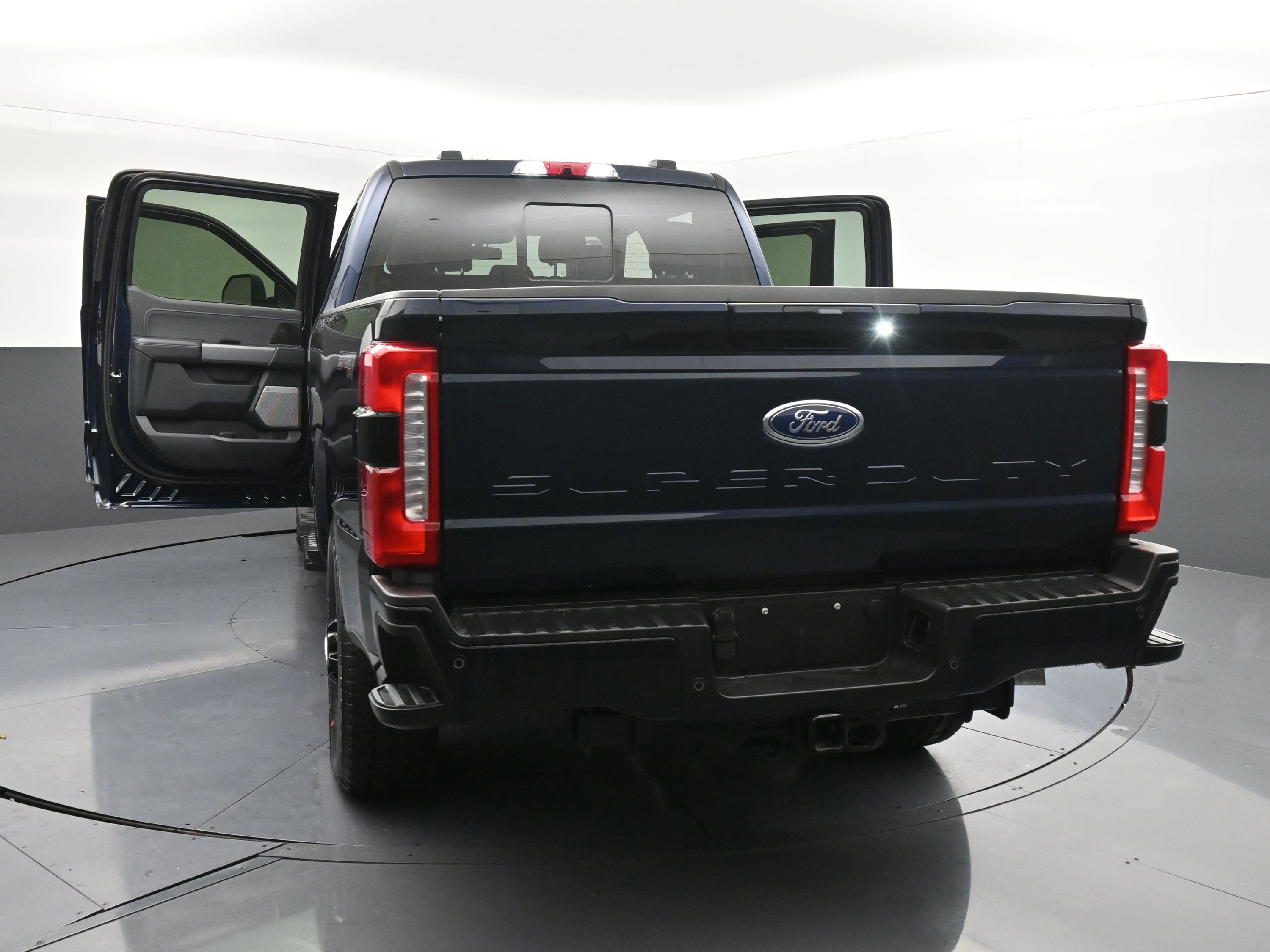 Used 2024 Ford F250 Lariat w/ Lariat Ultimate Package AWD/4WD image 47