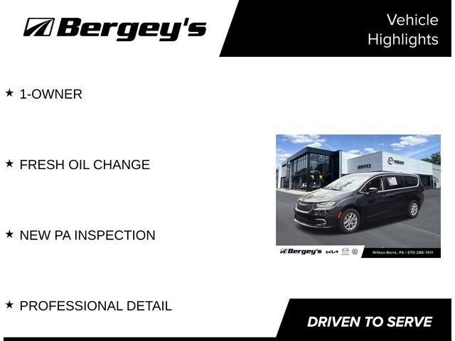 Used 2024 Chrysler Pacifica Touring-L FWD image 4