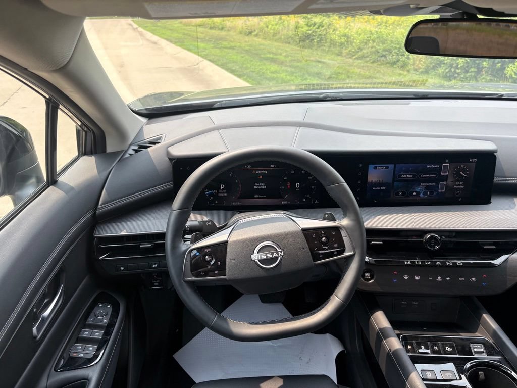 Used 2025 Nissan Murano SV AWD/4WD image 43