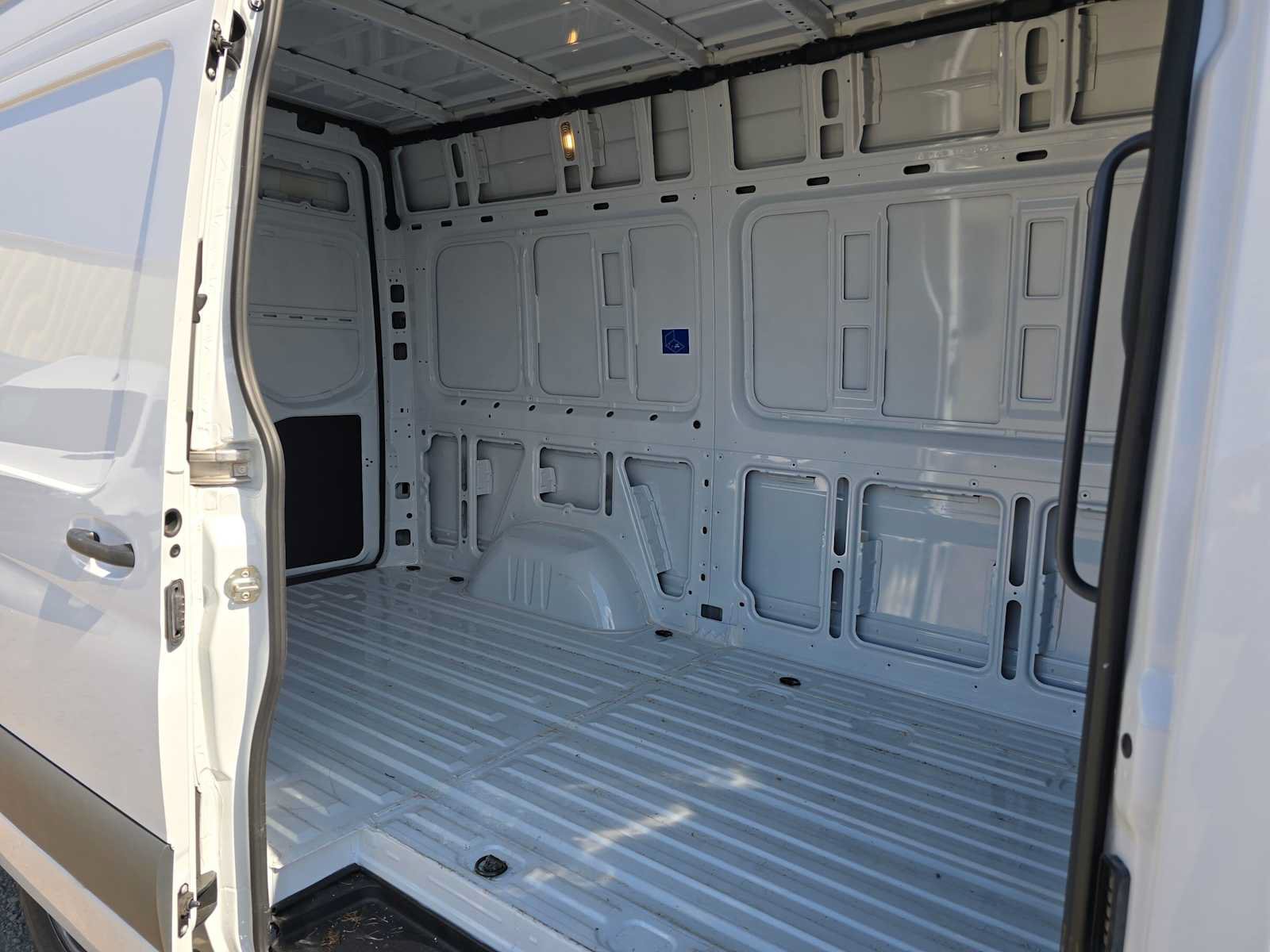 Used 2026 Mercedes-Benz Sprinter 2500 image 15