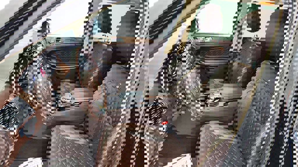 Used 2017 Mercedes-Benz GLS 550 4MATIC image 19